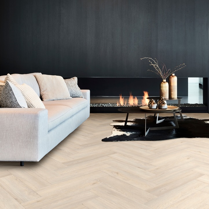 Moduleo Roots Herringbone Galtymore Oak